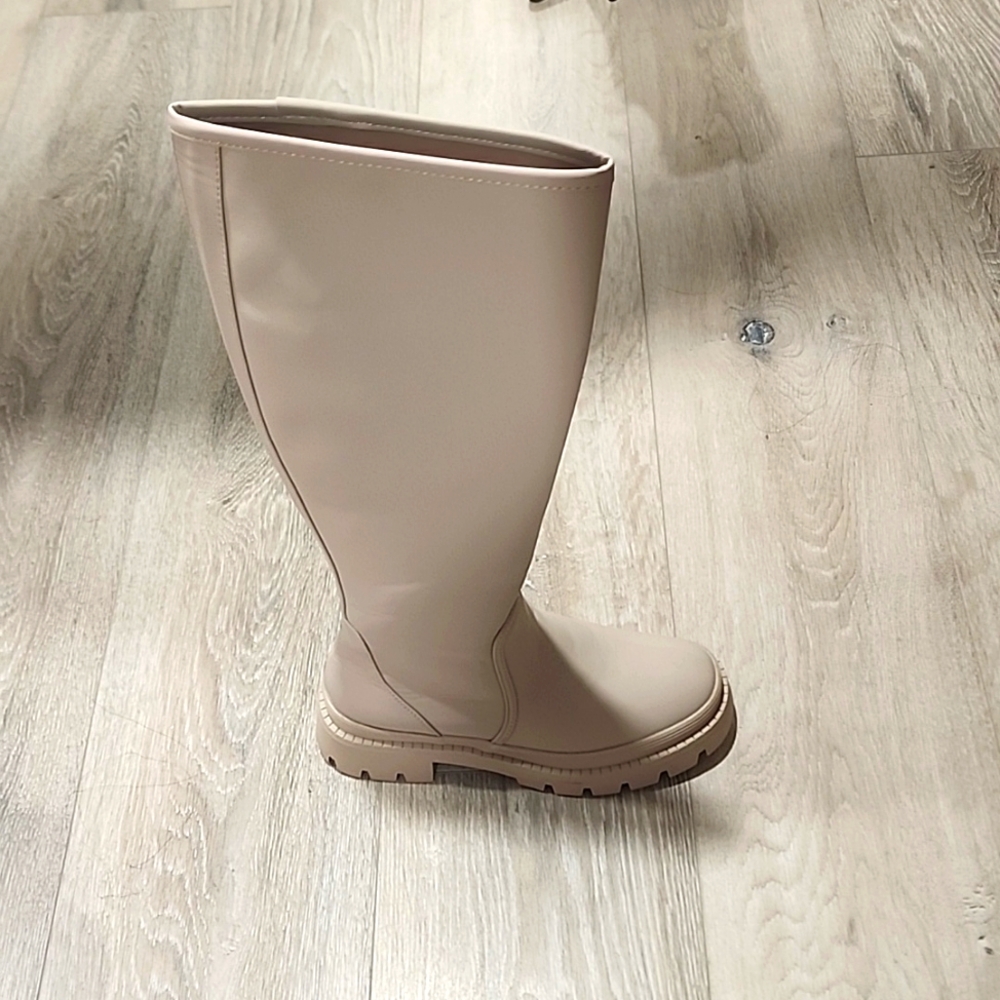 Just fab cassietta in sandstorm tall rain boots